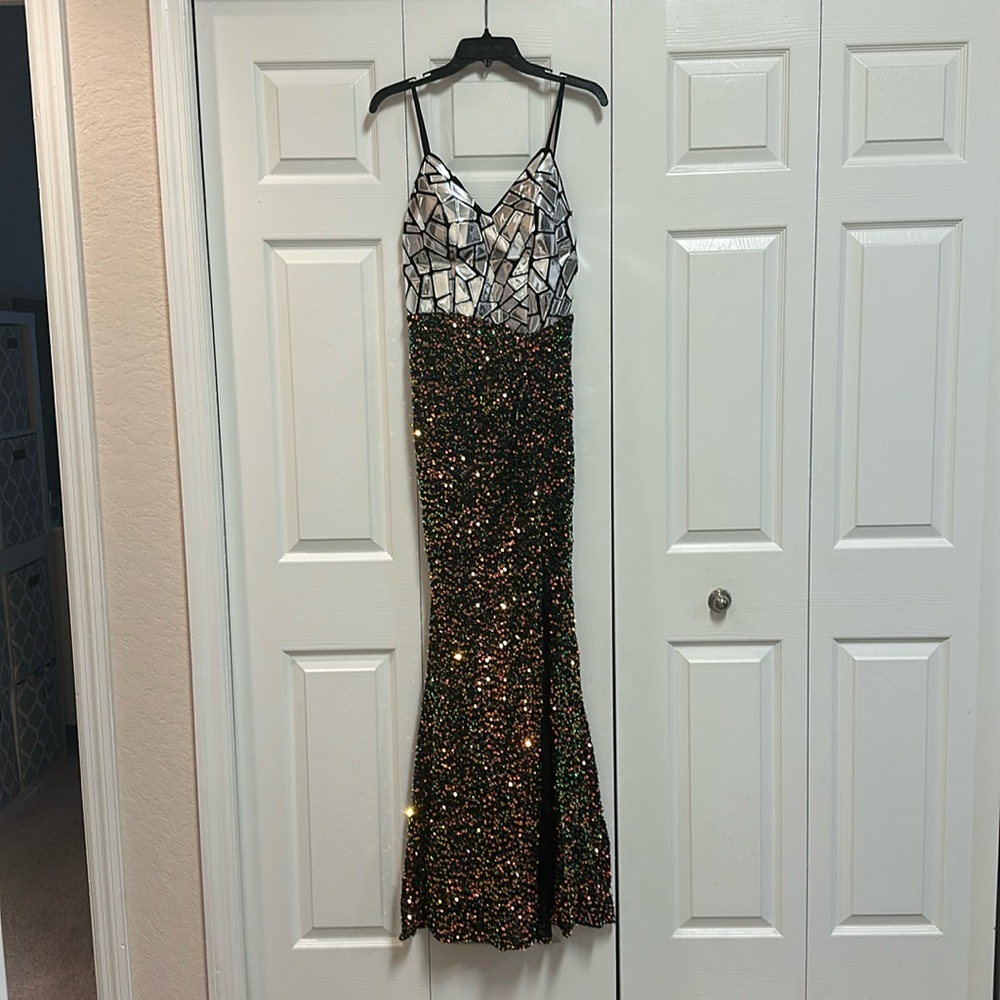 beautiful sequin prom dress